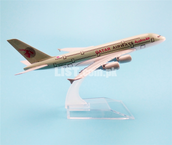 Qatar Airways Model 16cm, metal