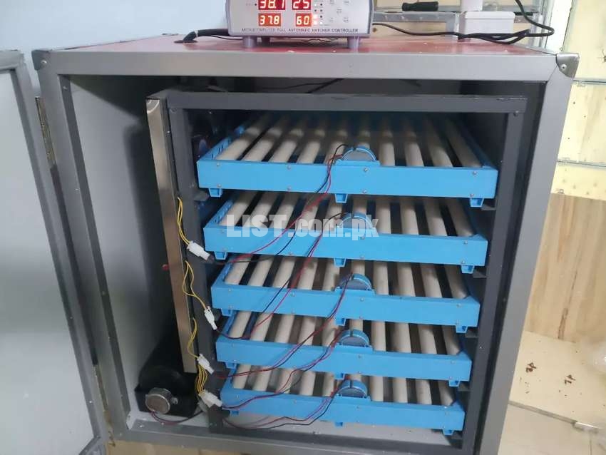 300/240/180 egg Dual voltage industrial incubator