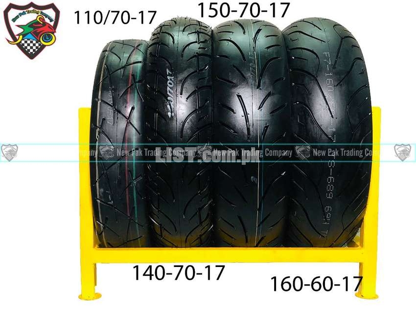SPORTS TUBELESS TYRE