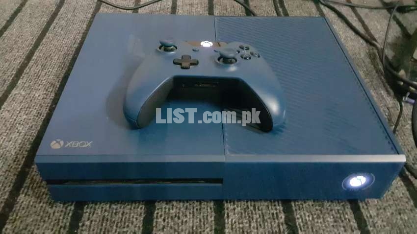 Xbox one(special edition) 1tb 17 latest games installed