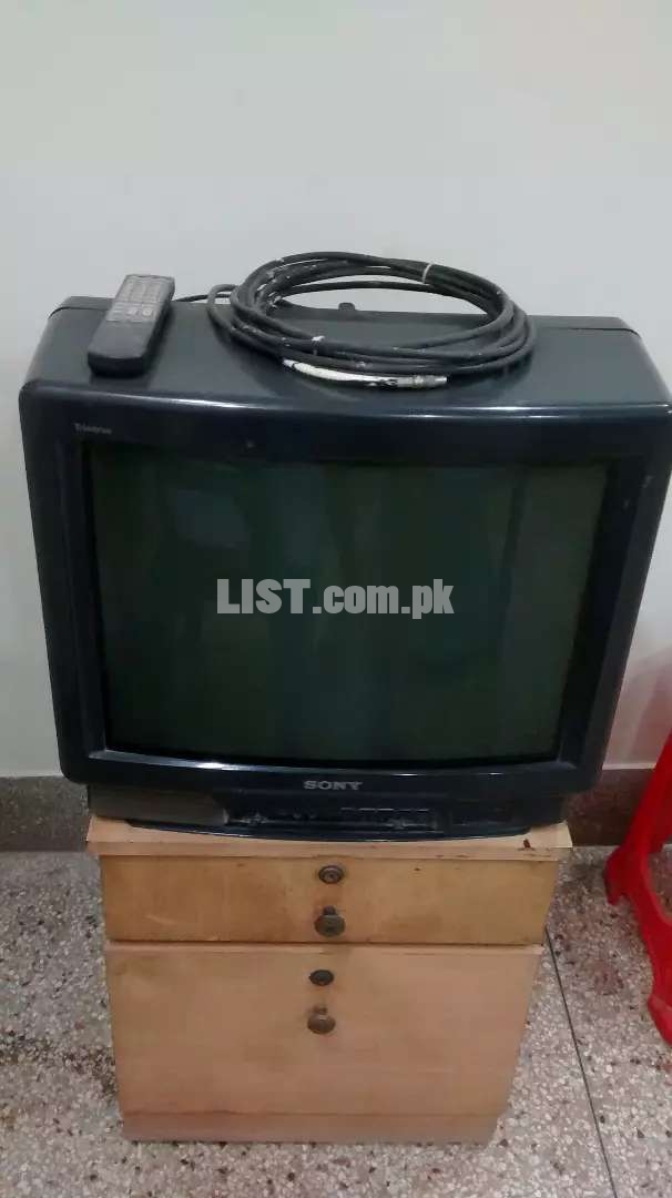 The Best Name Brand TV Sony Trinitron Is Available For You Today!