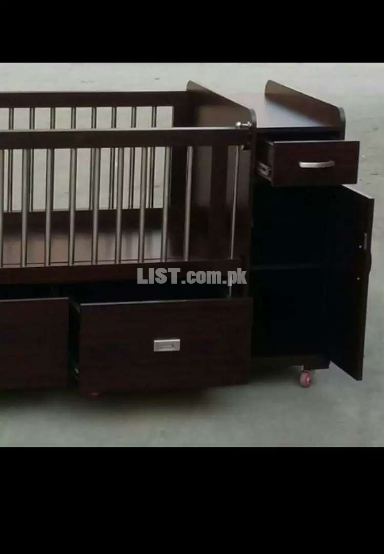 Beautiful baby cot