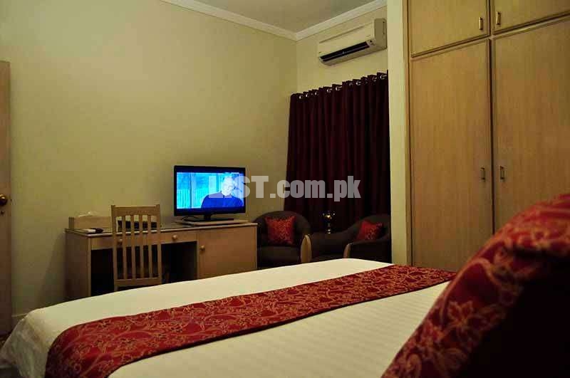 Apartment fully furnished ground floor Rent ( short n long term )