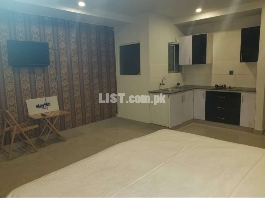 Stayflix 2Bed studio in Bahria town, furnished + Kitchen + wifi