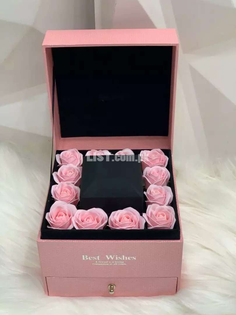 Lighten Drawer Exclusive Flowers Box with Ring & Locket available Now