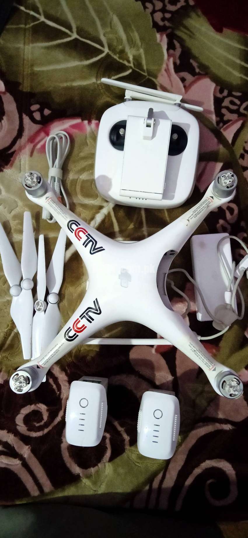 Drone Camera Dji phantom 4 with Dual Battery &Total Accessories