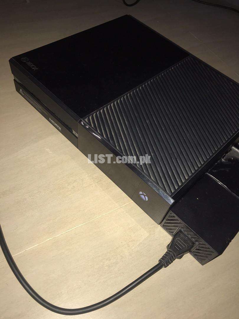 Xbox One with Kinect and accessories