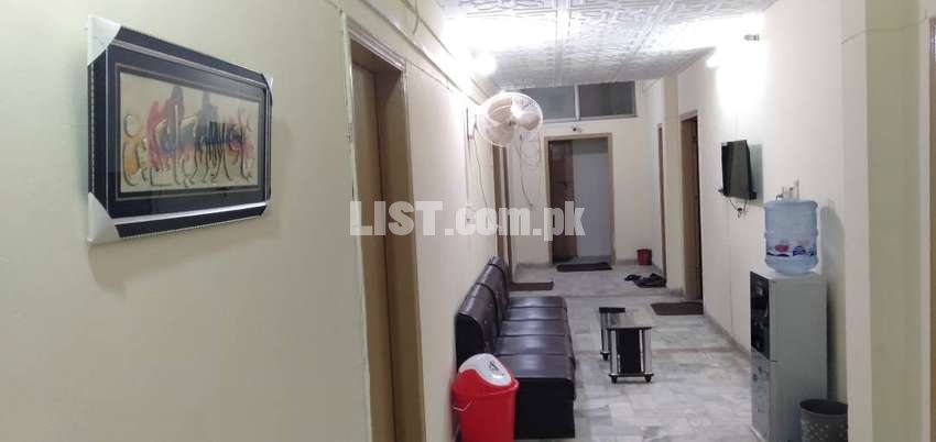 Elite Boys Hostel 1,2,3 and 4 seater room Available