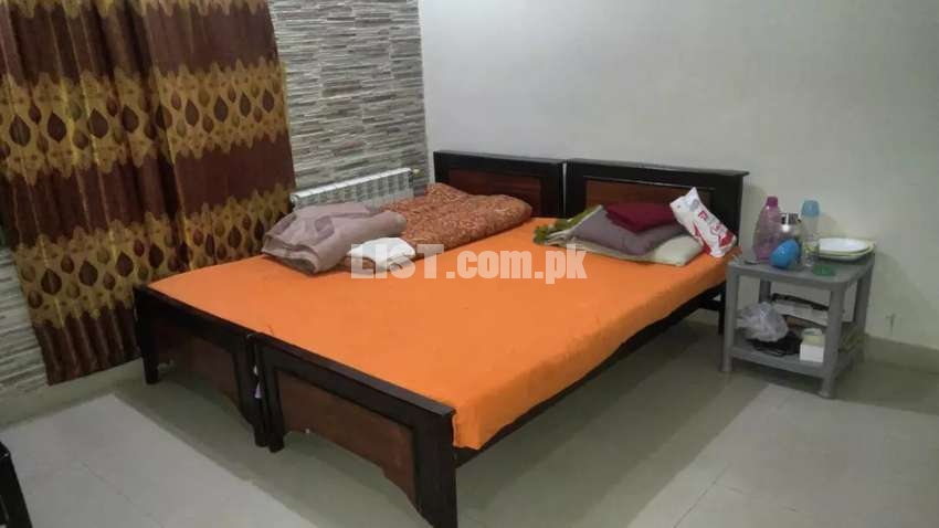 Low price bedspace available in f6 girls hostel near blue area