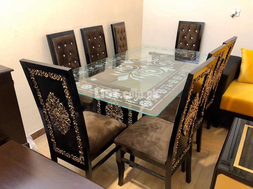 8 seater dining table set home used