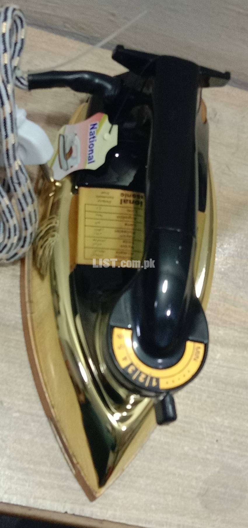 Higher quality national golden iron with black handle