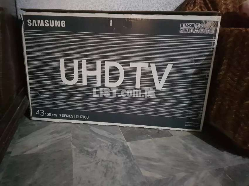 samsung UHD 4k TV 43 inch RU7100