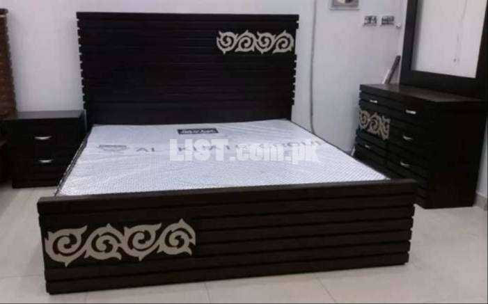 Eye catching Beautiful Bed with carving 6 by 6.5