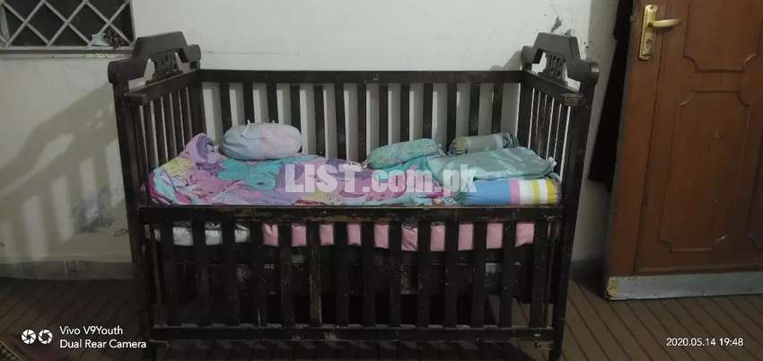 Baby cot for 0-3 years