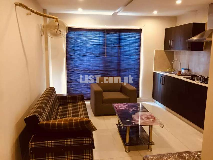 ONE Bedroom Flat Full Furnished For Rent in bahria Town Lahore