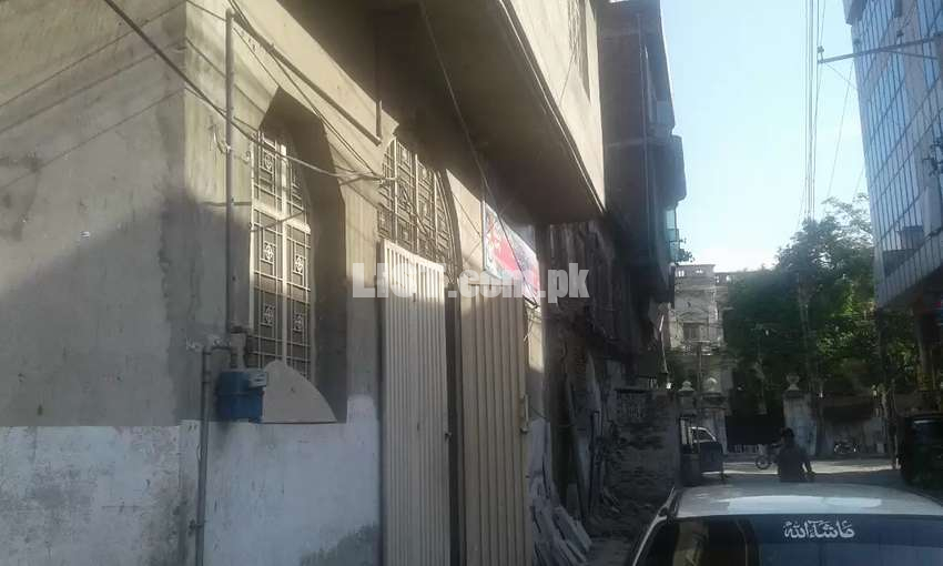 Girls and boy's  hostel elahda Rasta per had 3000 fawara chowk gujrat