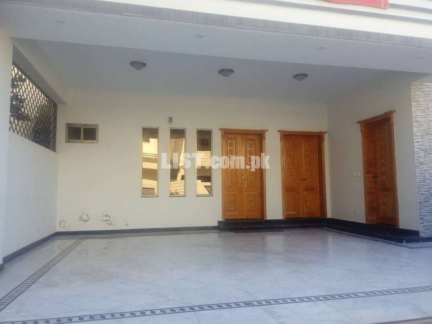 G 15, NEW GROUND FLOOR PORTION AVAILABLE ON RENT