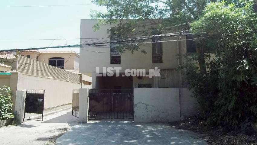 Apartment For Rent In 18-A Zafar Road