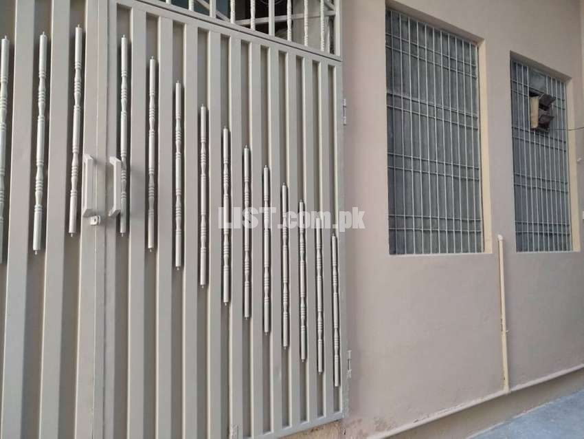 Portion for rent in samanabad