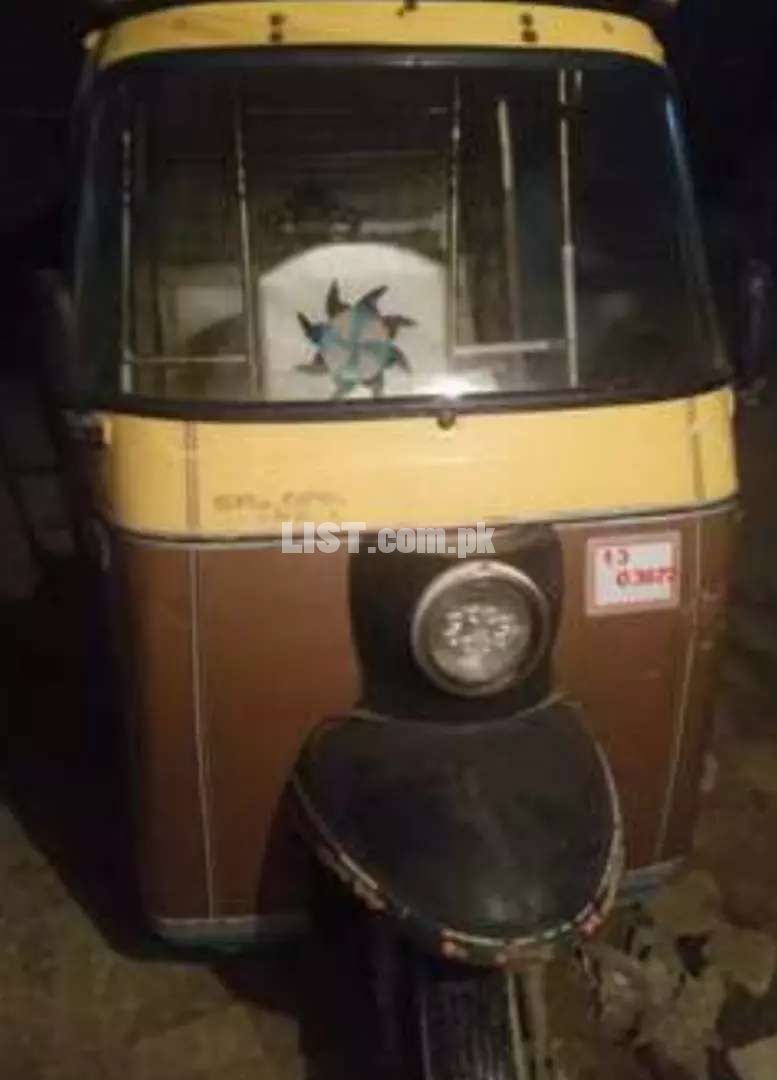 Sazgar rickshaw 2013 in good condition.