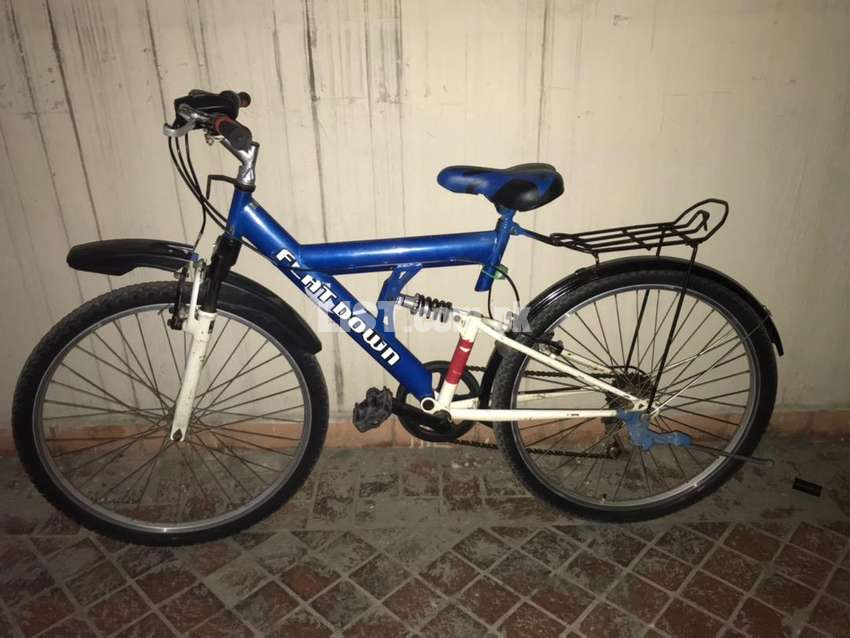 Light weight sports bicycle like new