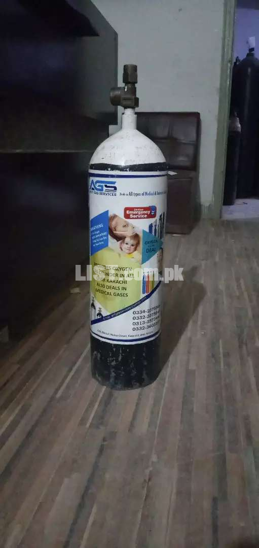 Oxygen gas cylinder available for home patients 24/7 service