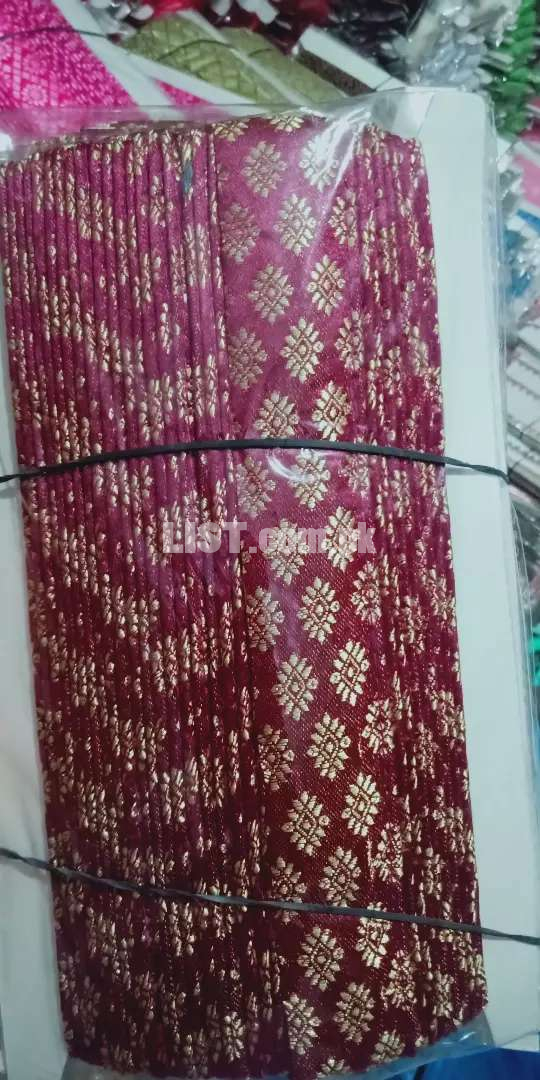 Piping lace jamawar