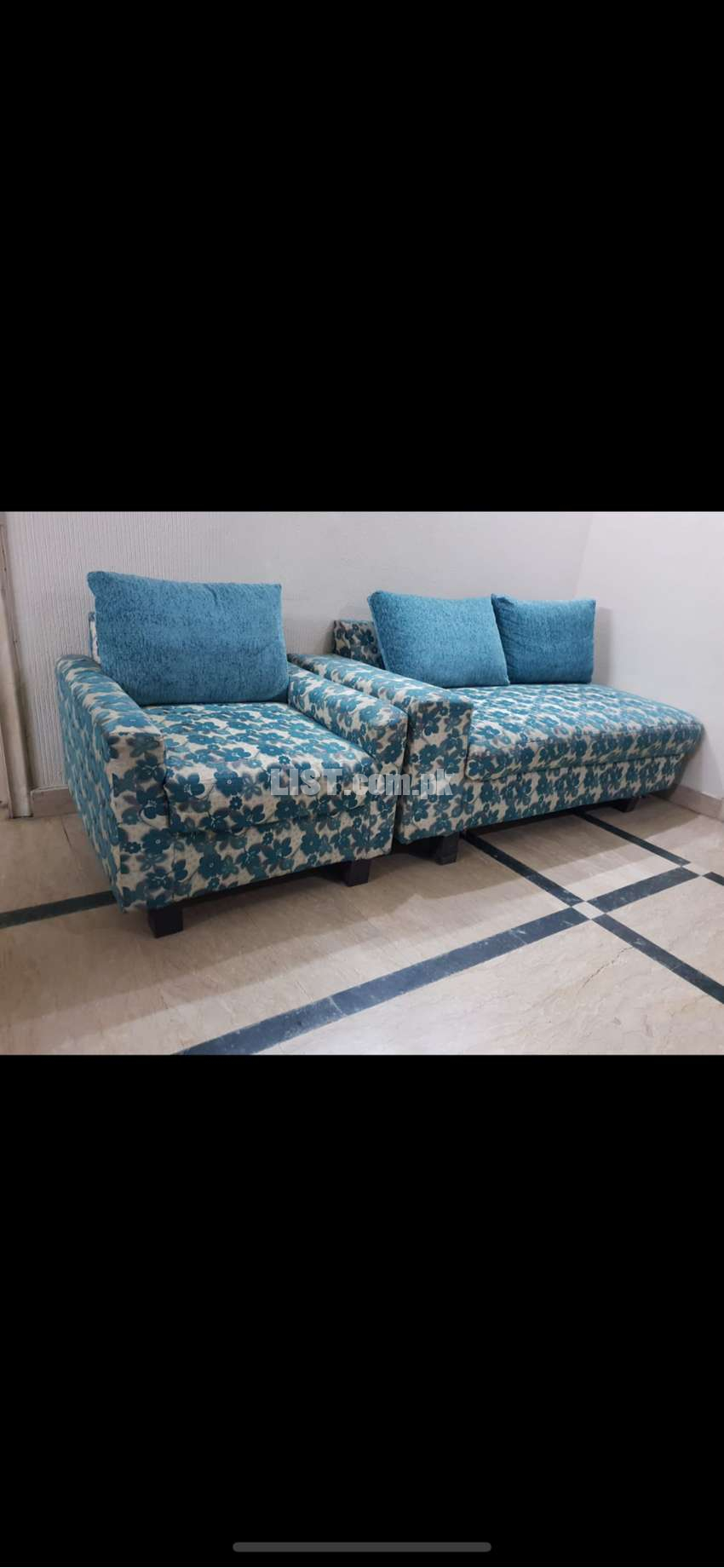 Beautiful 7 seater sofa for sale