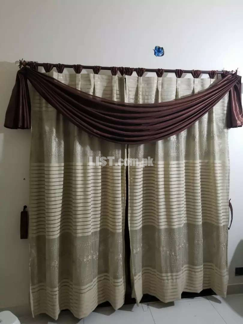 Low Price Curtain Availble
