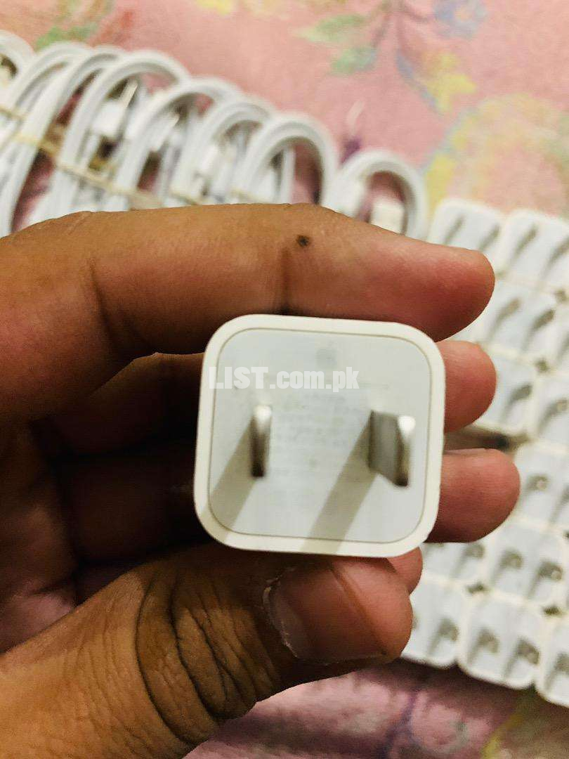 IPHONE CHARGER 100% normal used
