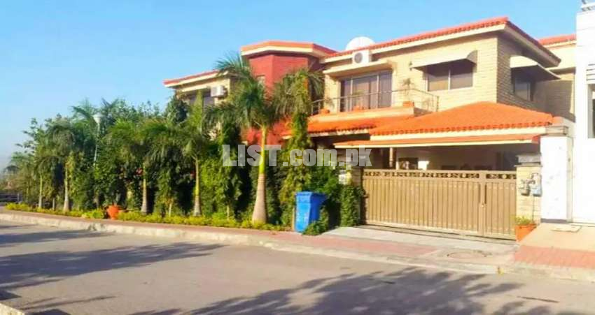 1 kanal fully furnished corner upper portion rent in bahria town