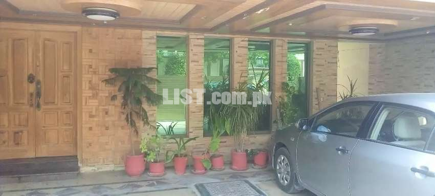 Luxry Furnished kanal upper portion for rent in bahria town