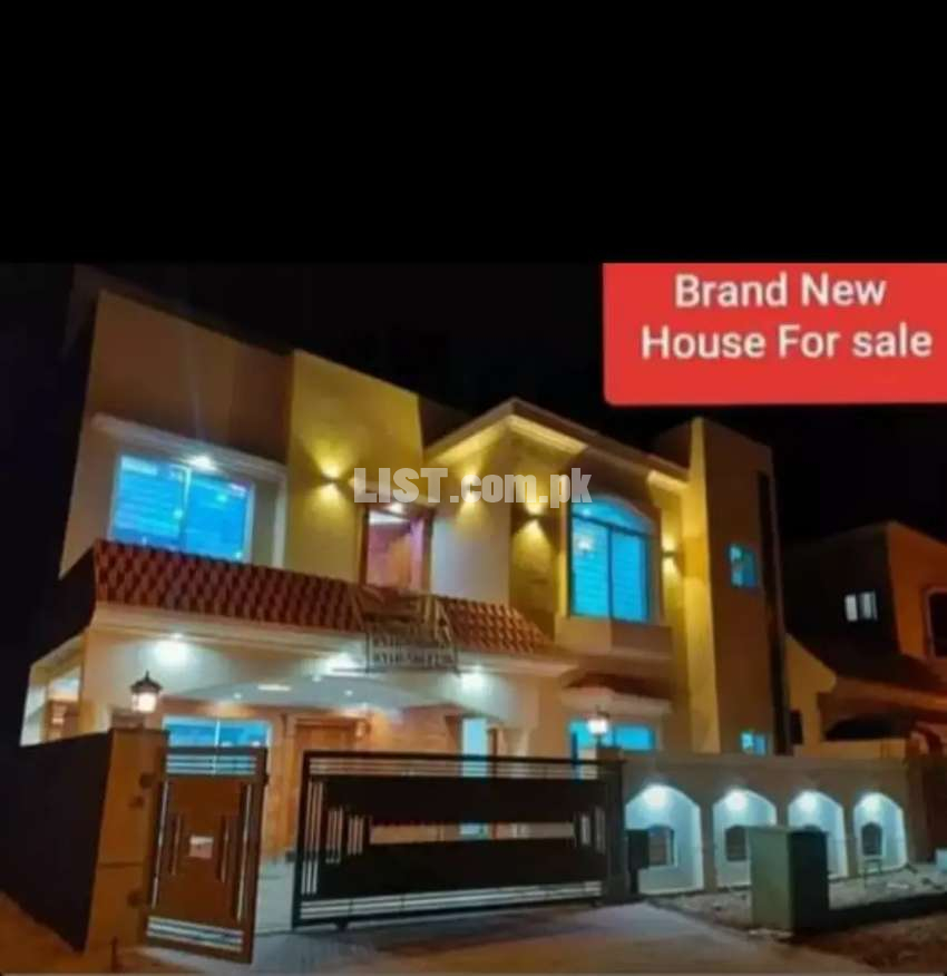 10 Marla Brand New House For Sale