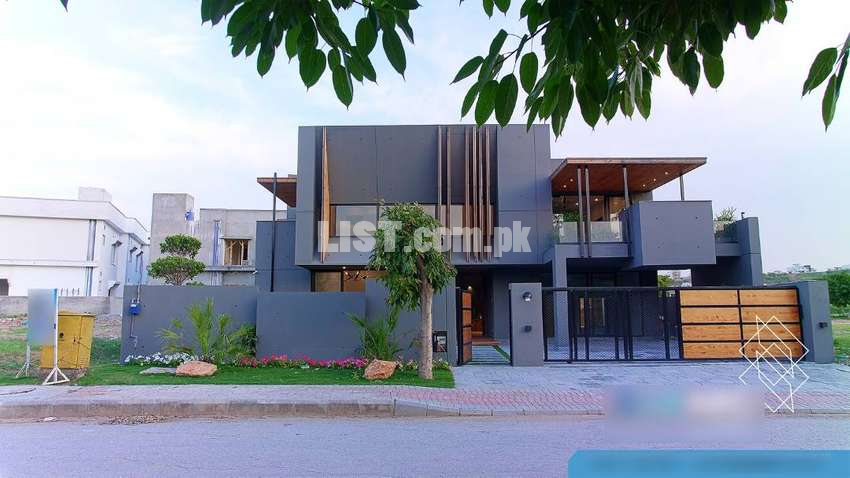 Luxurious 1-Kanal Home In Overseas 1 Bahria Town Phase 8 Rawalpindi