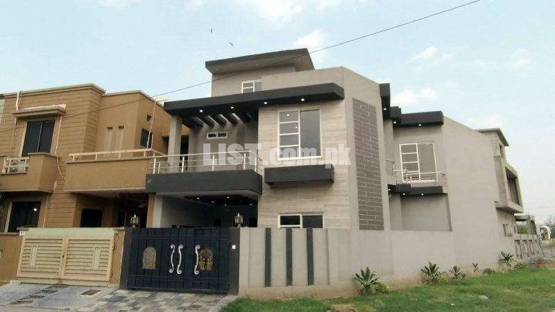 House For Sale In Bankers Cooperative Housing Society