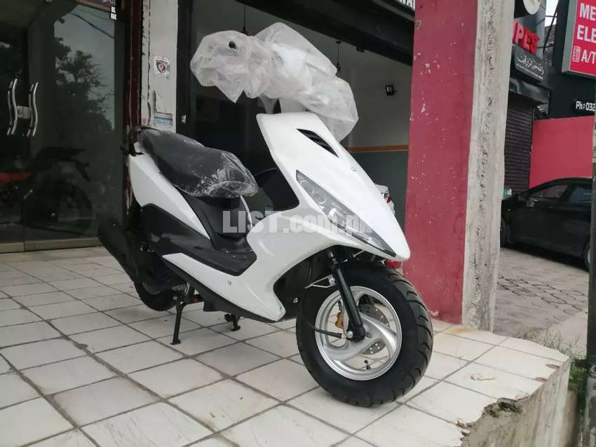 125cc scooter fully automatic