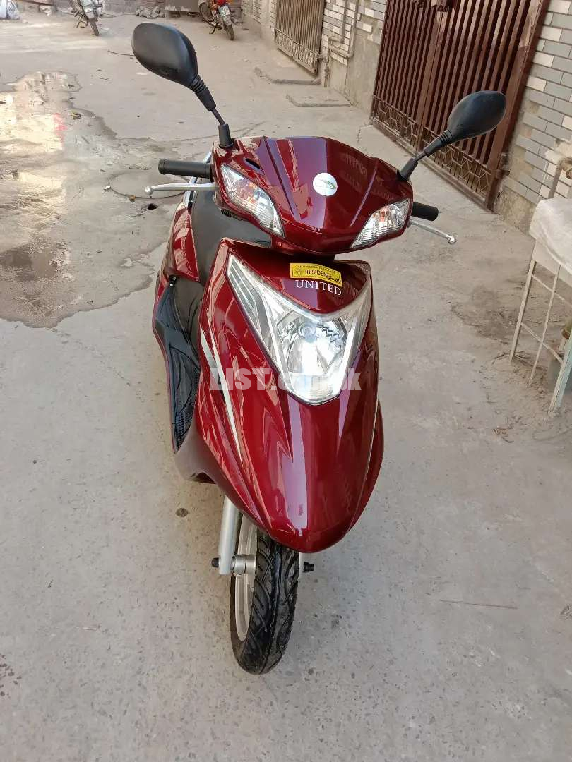 United scooty new condition for sale
