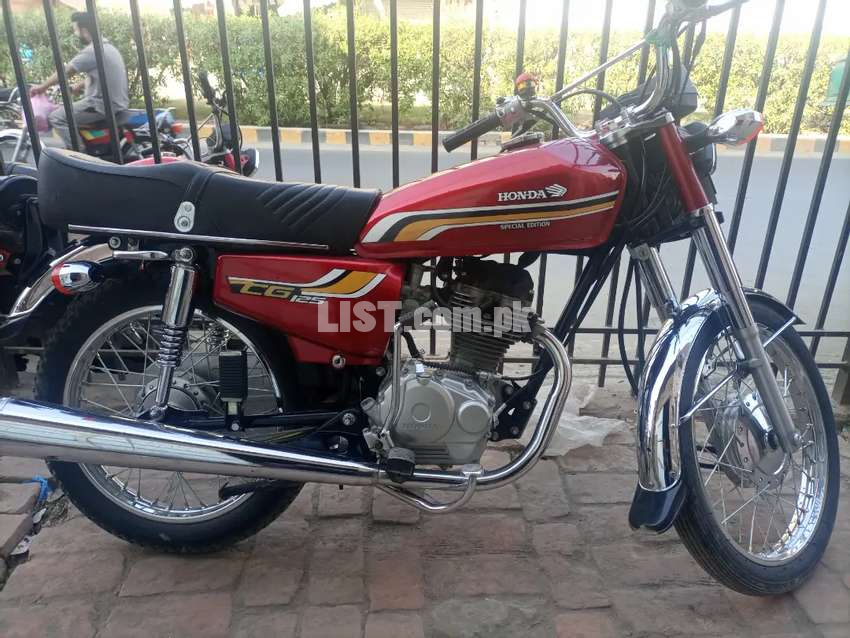 Honda CG 125 2009 Model Available For Sale In Lahore