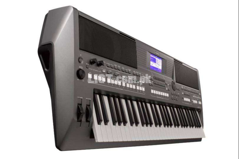 Yamaha PSR-S670 Box Pack with Indian Expansion Pack & 2 Year Warranty!