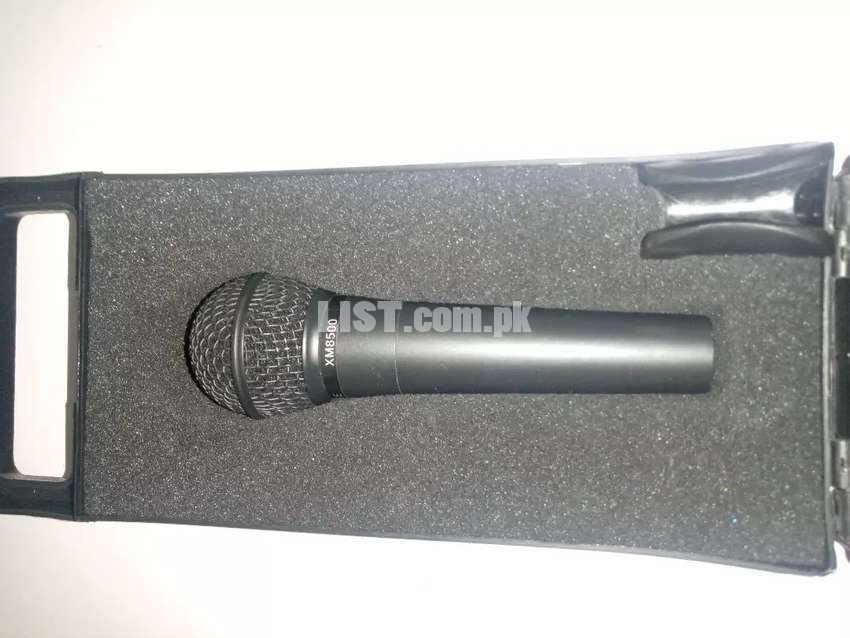 Behringer ultra voice microphone XM8500