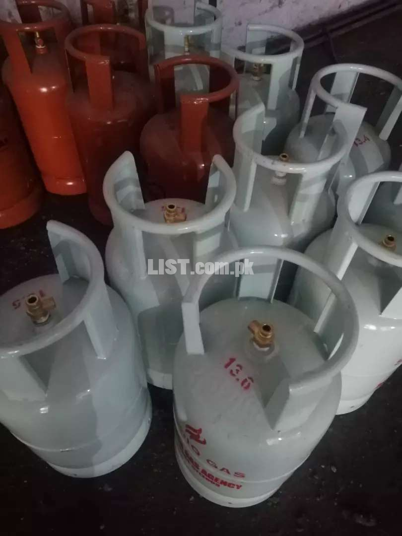 Cylinders gas 12kg and 45kg IN gujrwanwala