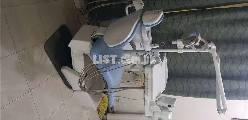 Dental chair unit