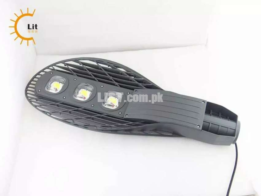 100w led streetlight ip65 7800 Rs stock avble