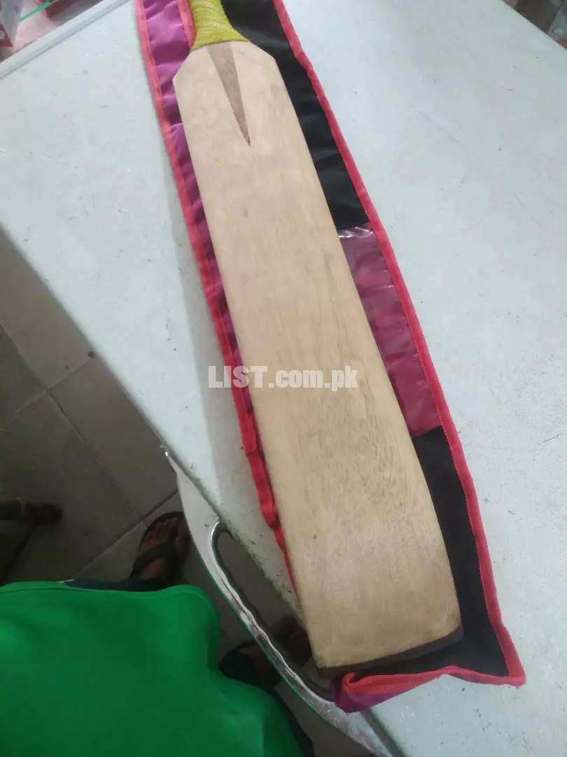 SRILANKAN PURE WOOD LONG BAT