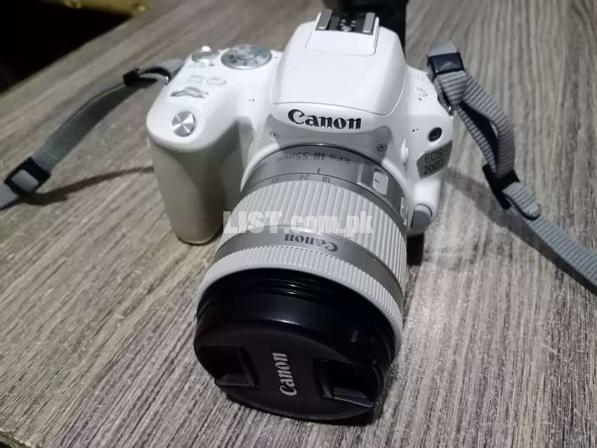 Canon 200D with 18-55mm STM