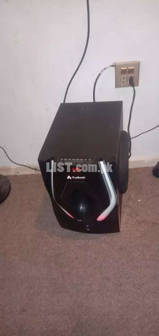 Audionic speaker good condition