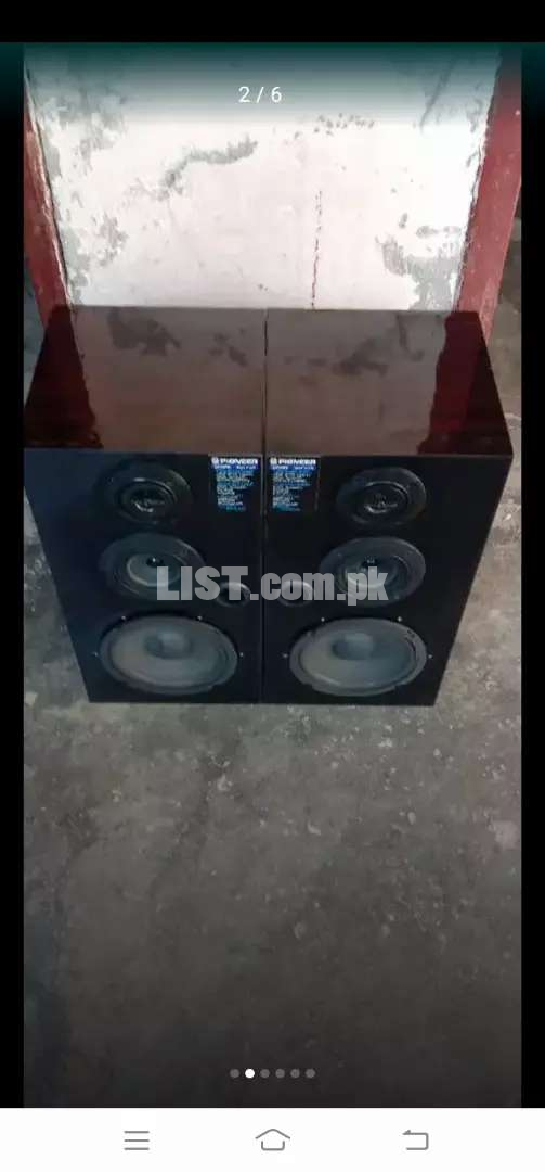 Neet and clean Lush condition  usa speaker