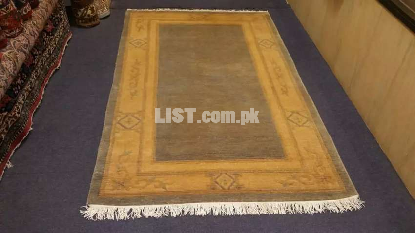 Hand Knotted Thick Rug 4x6