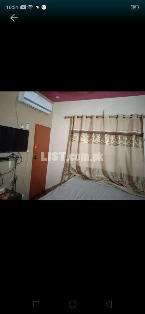 4 curtain available in good condition