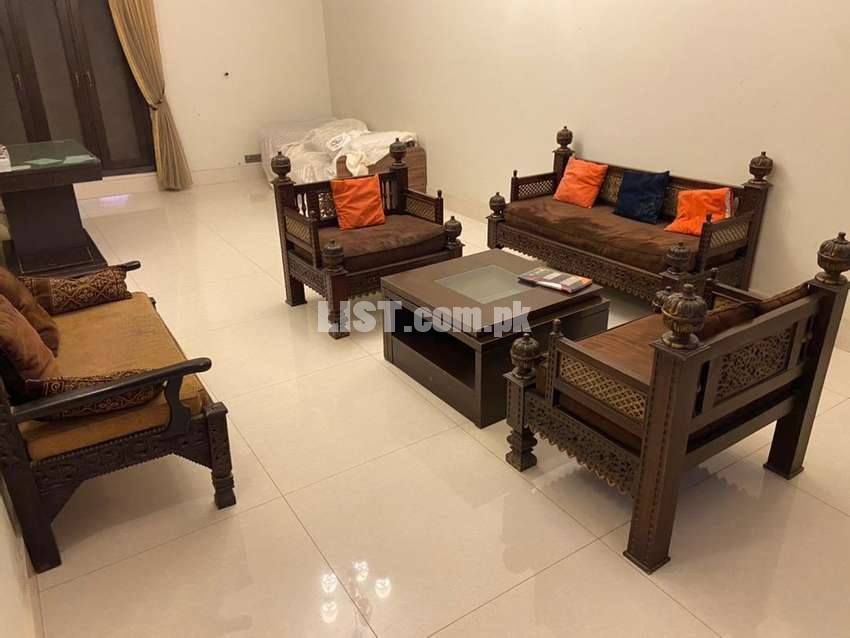 6 seater sofa set with center table